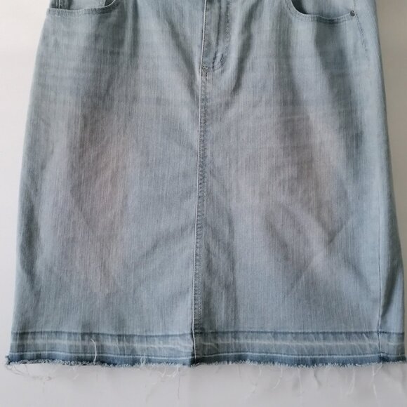 D. Jeans Womens Sky Blue Light Wash Denim Knee Length Straight Skirt Size S - Picture 3 of 6